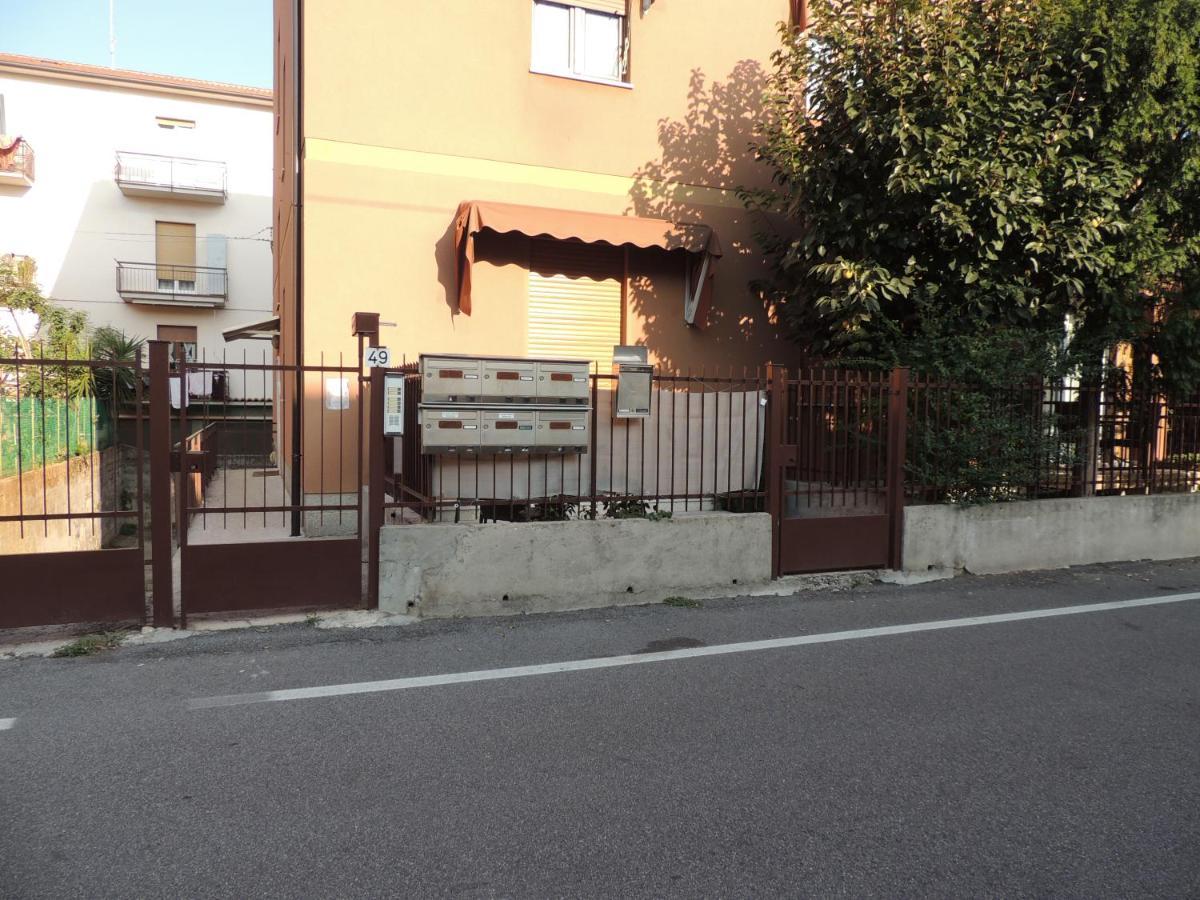Appa49 Vicino Ospedale Borgo Roma, Fiera E Univr Apartment Verona Luaran gambar